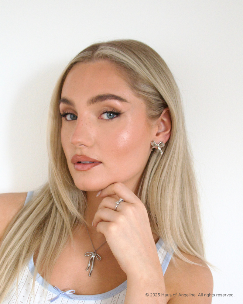Babydoll Ribbon Earrings in Silver