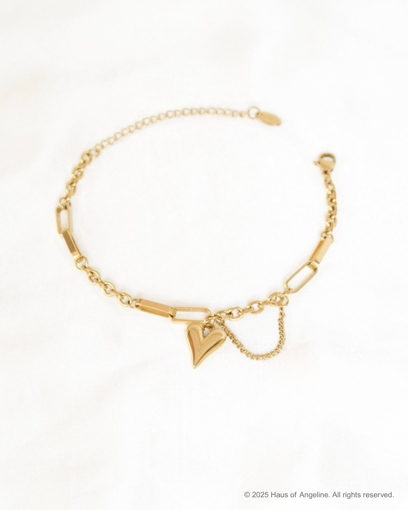 Gold Heart Charm Bracelet