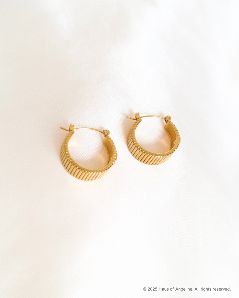 Carmen Retro Ribbed CZ Hoops