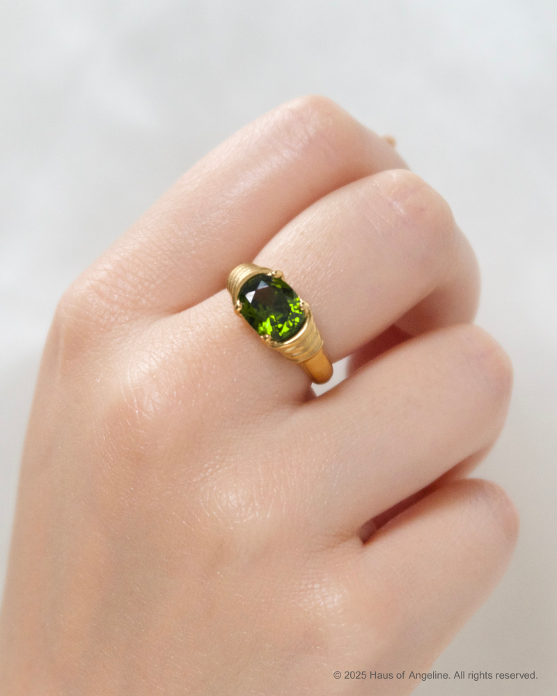 Bella Vintage Ring in Green