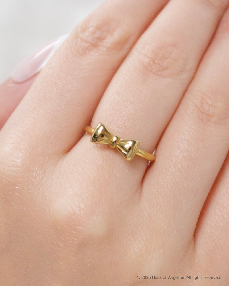 Gold Bow Ring