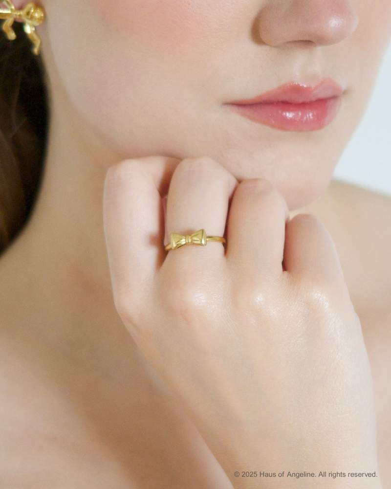 Gold Bow Ring