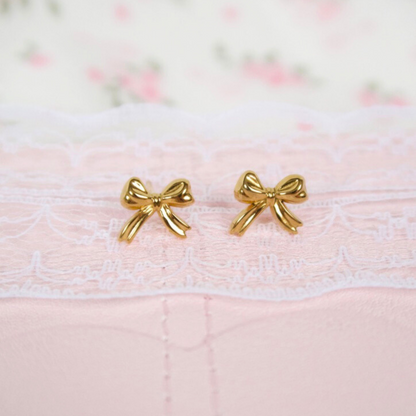 Small Ribbon Studs in Gold