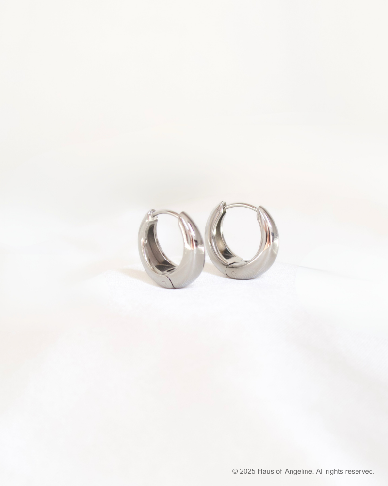 Cult Classic Hoops in Silver