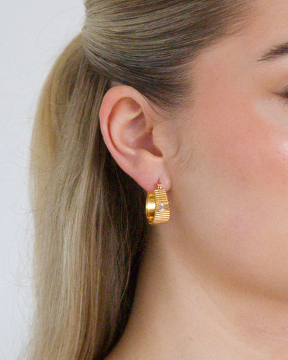 Carmen Retro Ribbed CZ Hoops