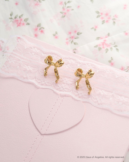Babydoll Ribbon Earrings in Gold