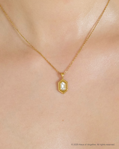 Dolce Vita Vintage Pendant Necklace