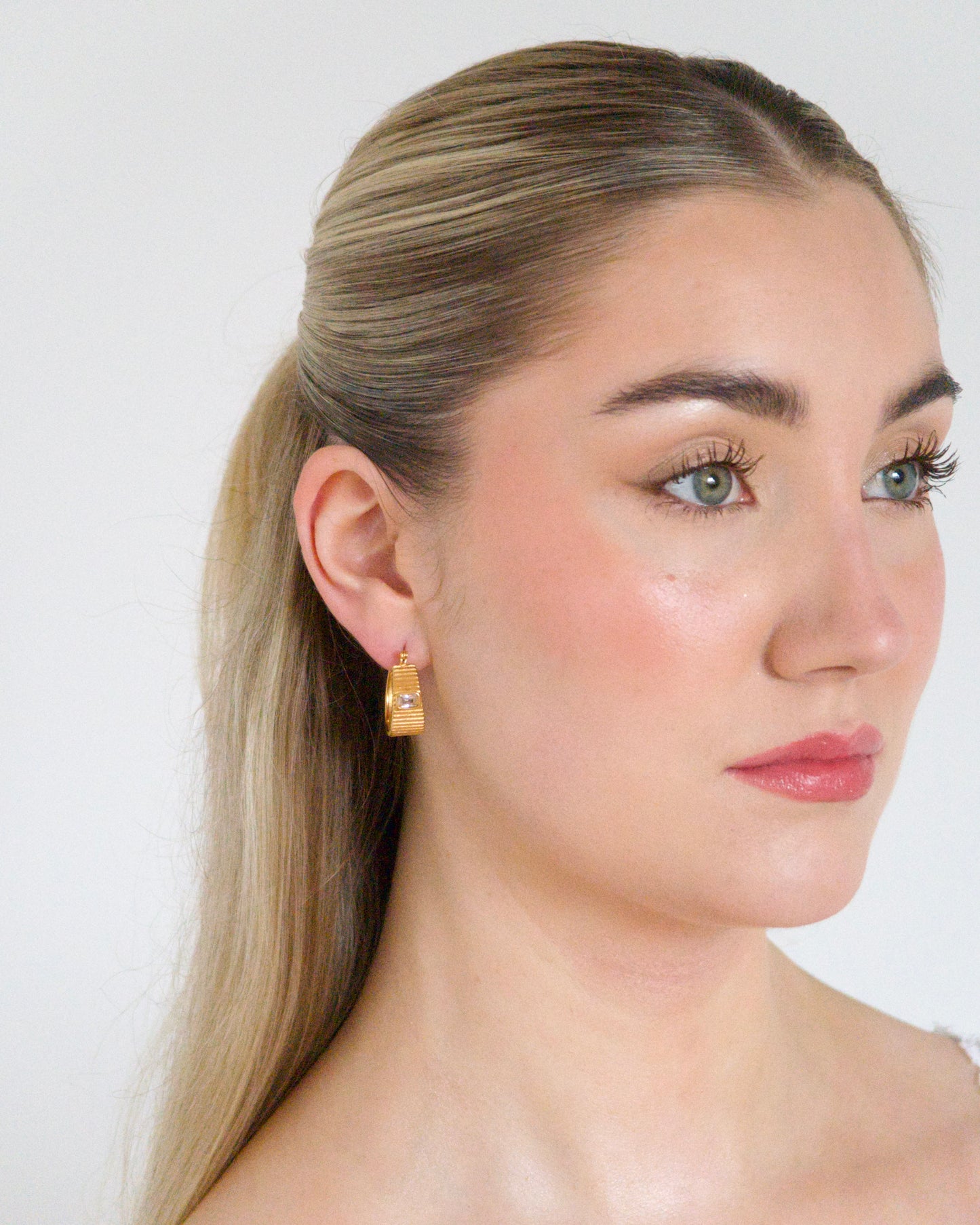 Carmen Retro Ribbed CZ Hoops